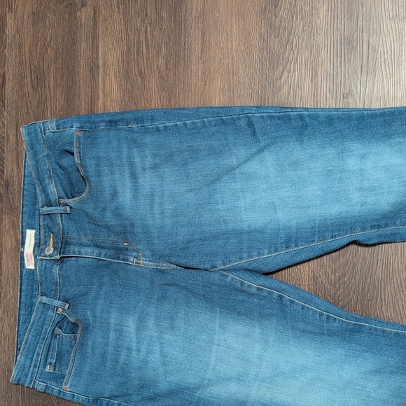 Levi Strauss & Co. Signature Womans Size 14 Boot Cut Mid Rise Bootcut Jeans - Picture 1 of 10